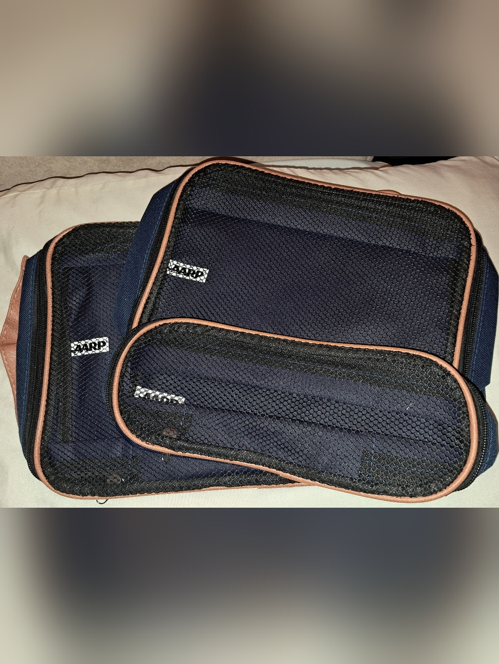 POUCHES: TRAVEL STORAGE ORGANIZATION AARP - Picture 2 of 7